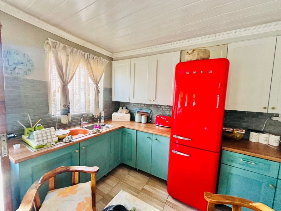 4 Bedroom Property for Sale in Bloemside 3 Free State